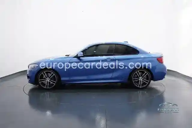 BMW 230