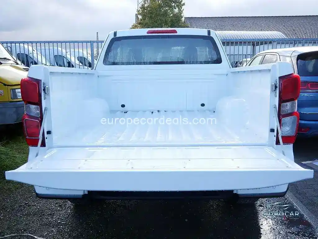 Space Cab 4×4 LS KLIMA PDC SHZ KAMERA ACC
