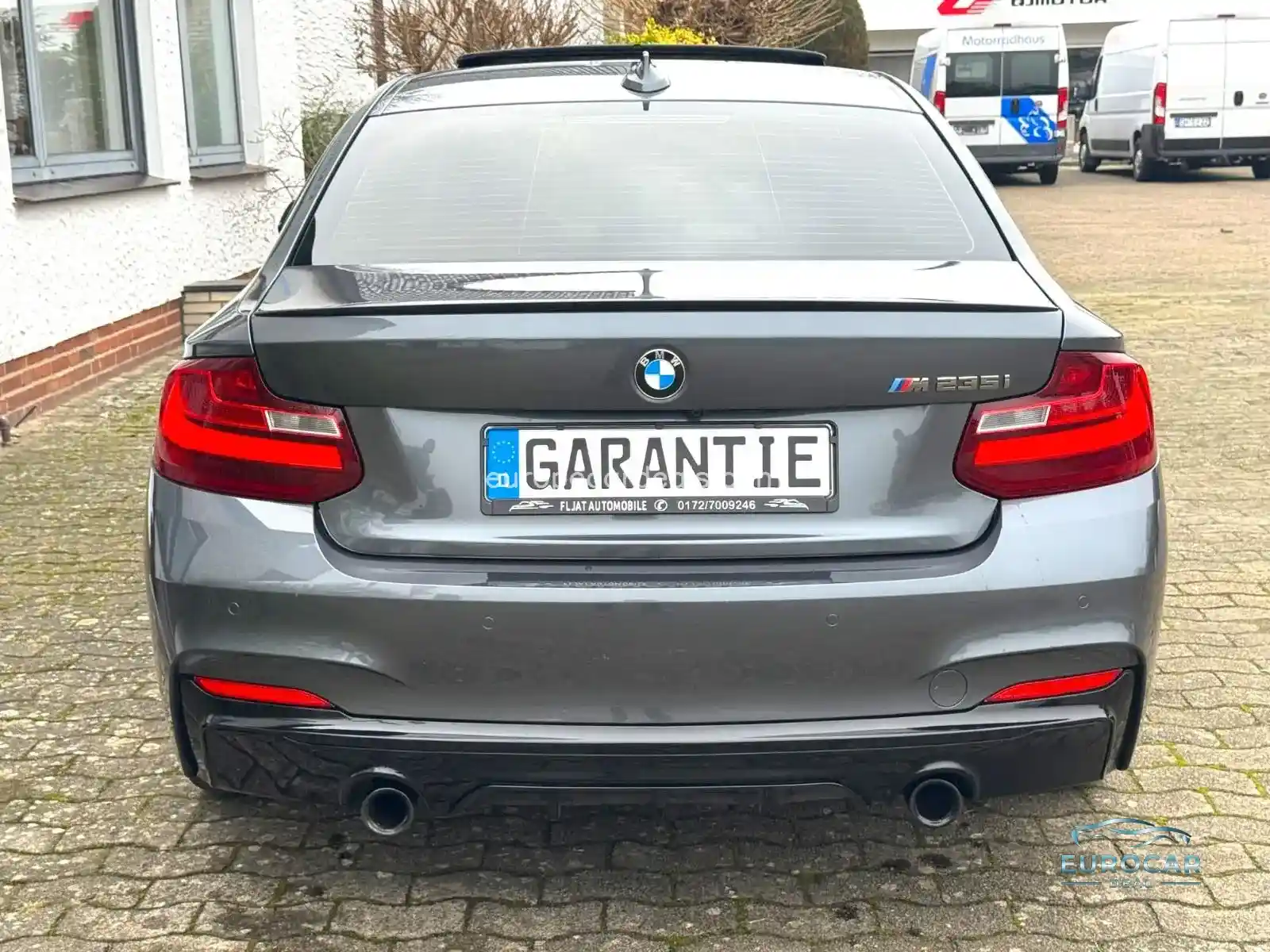 BMW M235