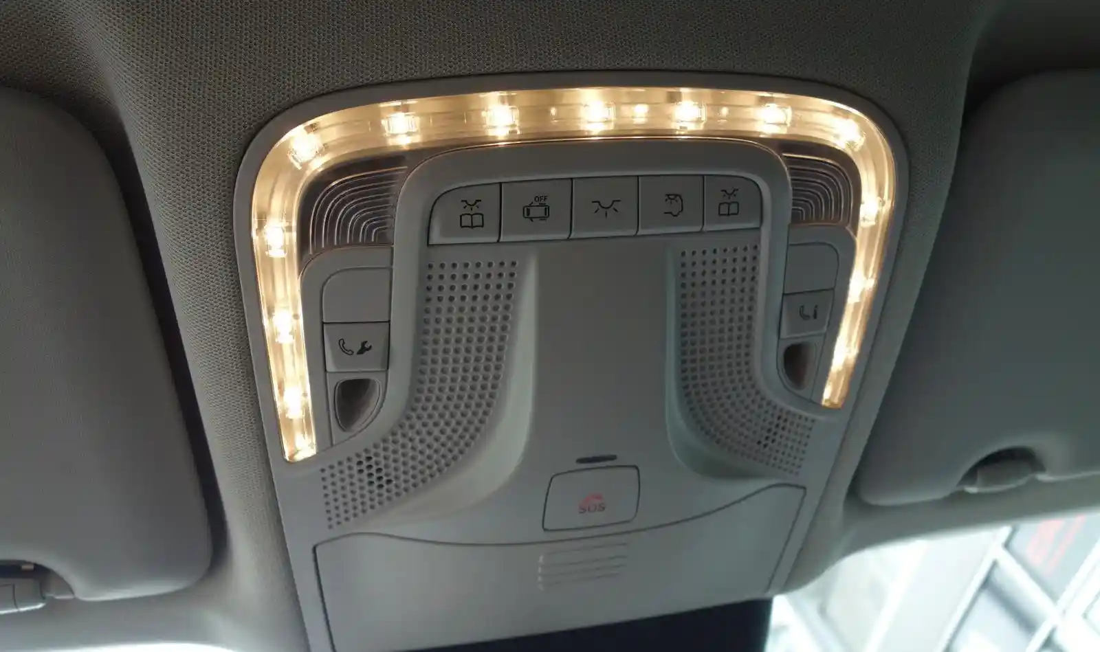 Mercedes-Benz V 220