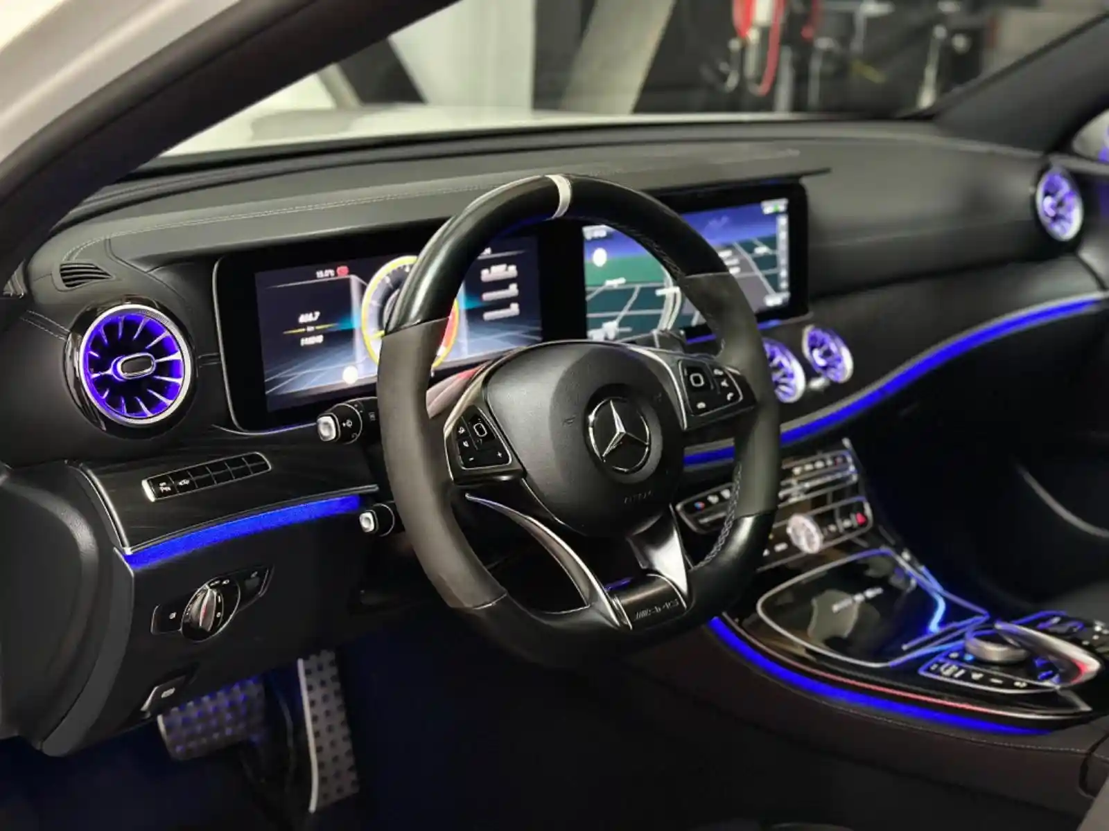 Mercedes-Benz E 63 AMG