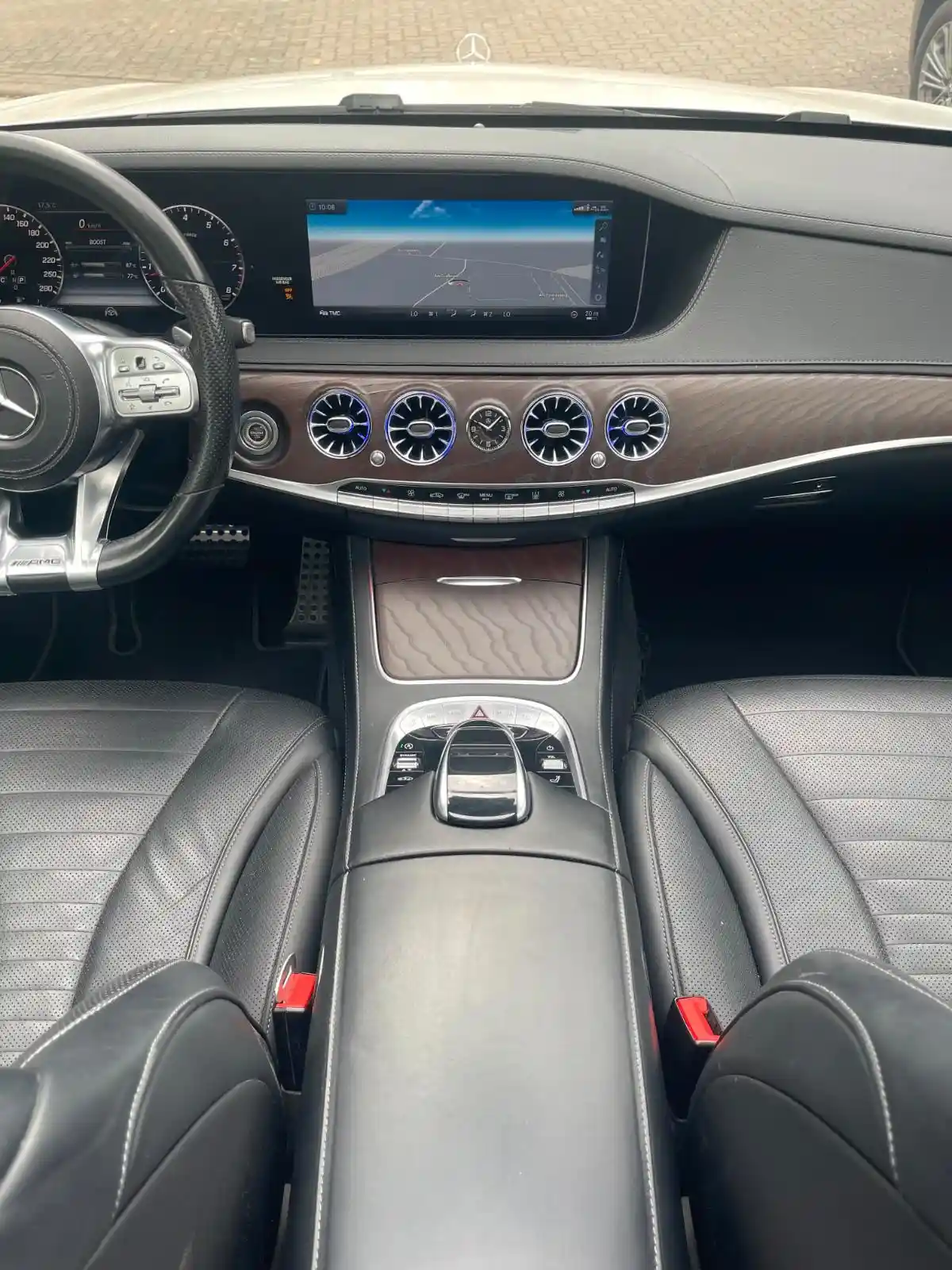 Mercedes-Benz S 560