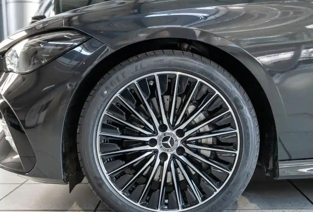 Mercedes-Benz CLE 300