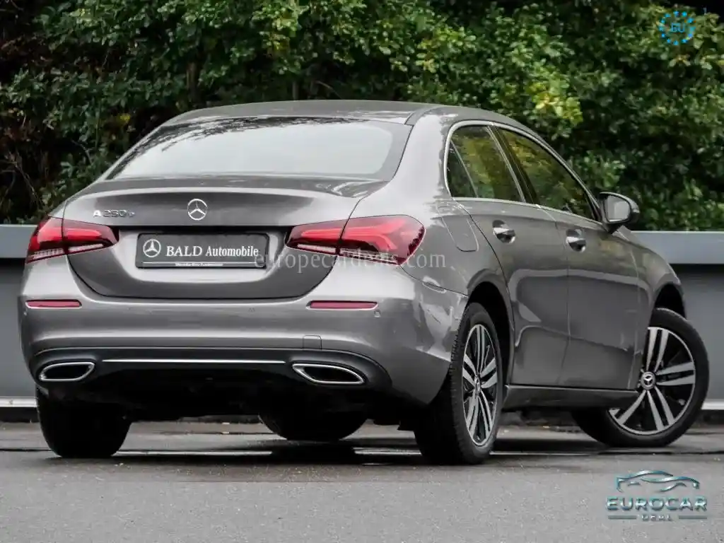Mercedes-Benz A 250
