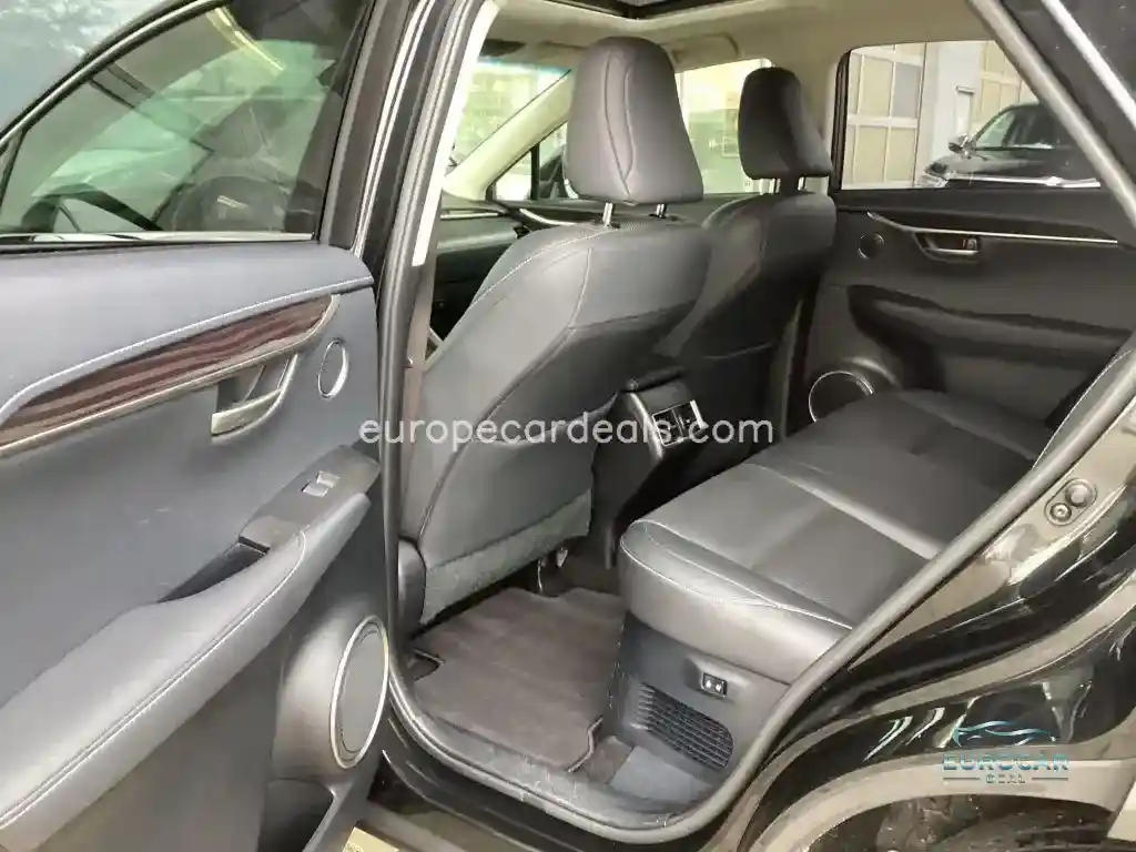 Lexus NX 300