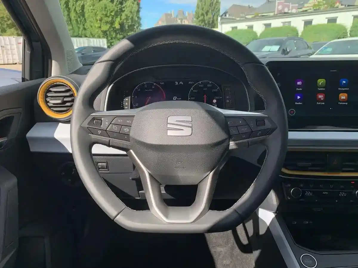 Seat Arona