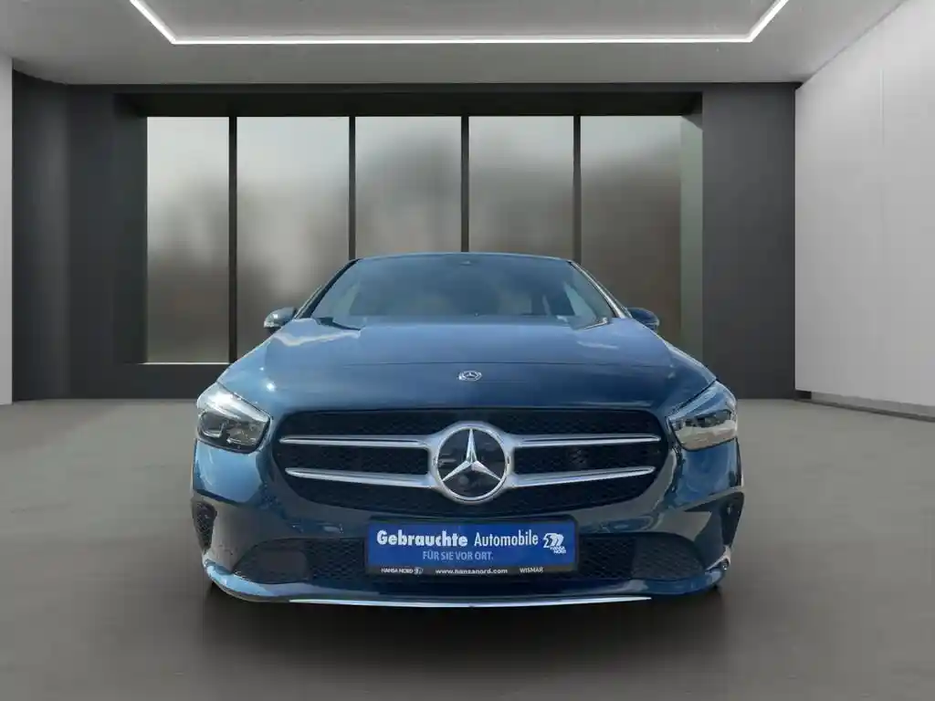 Mercedes-Benz B 200