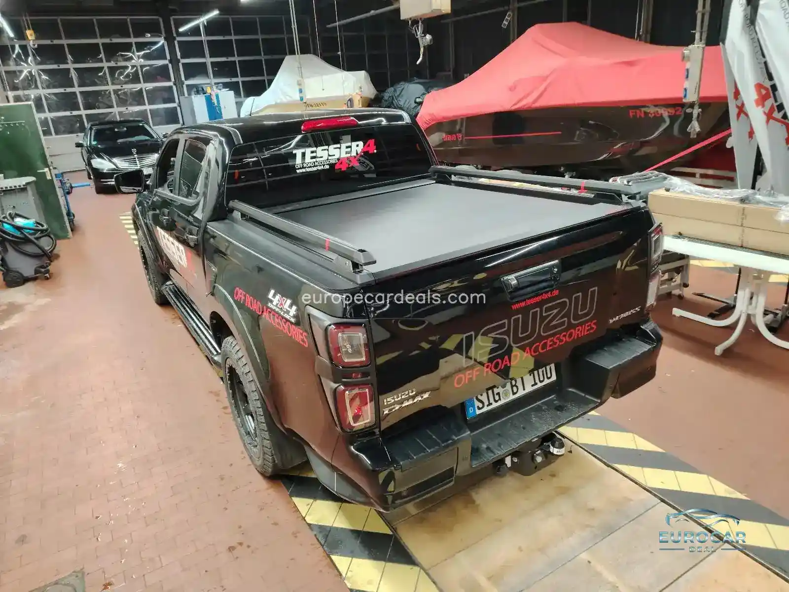 Double Cab 4WD V-CROSS TESSER4x4 Umbau