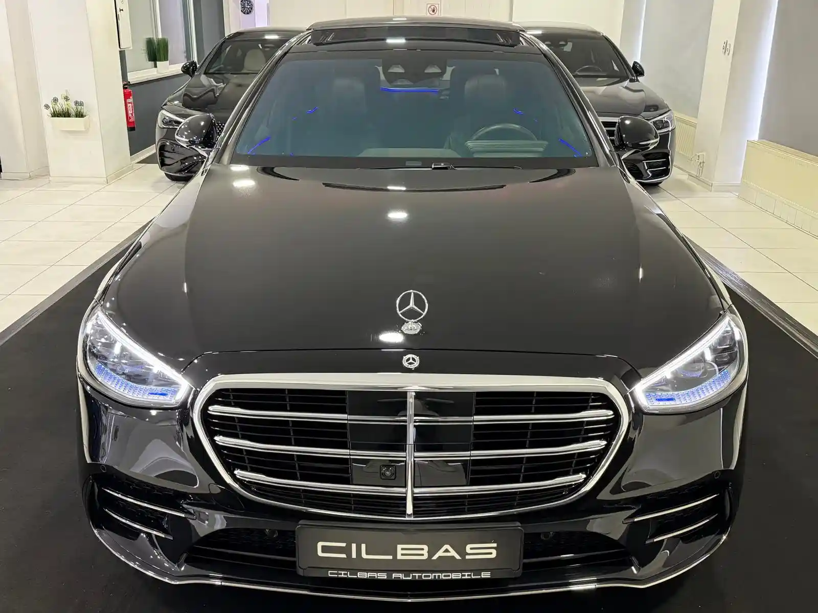 Mercedes-Benz S 500