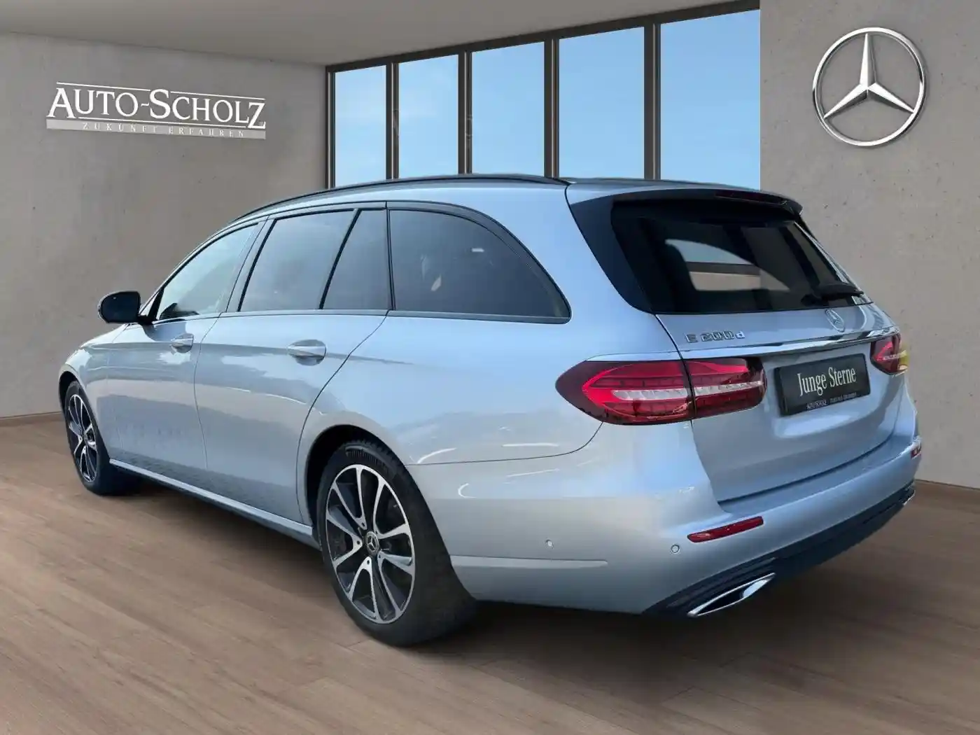 Mercedes-Benz E 200