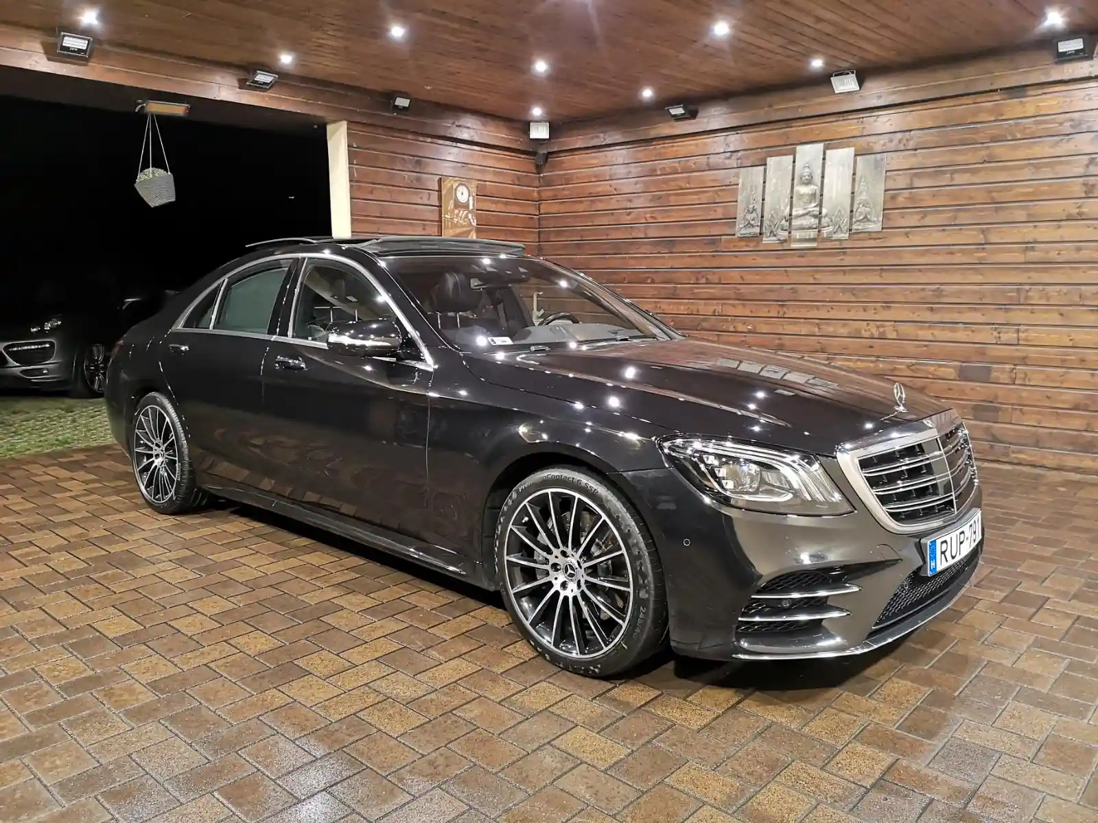 Mercedes-Benz S 400