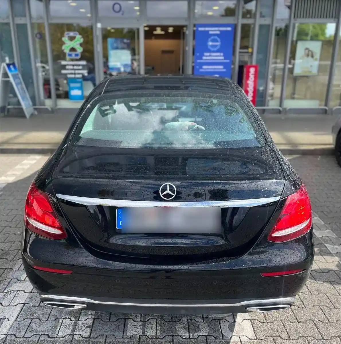 Mercedes-Benz E 200