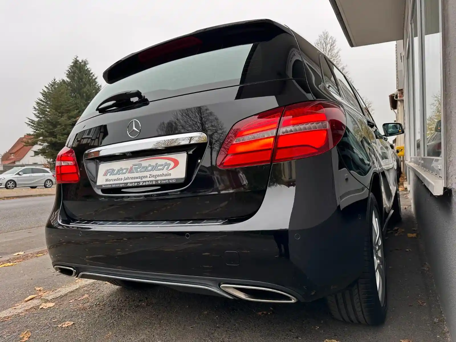 Mercedes-Benz B 200