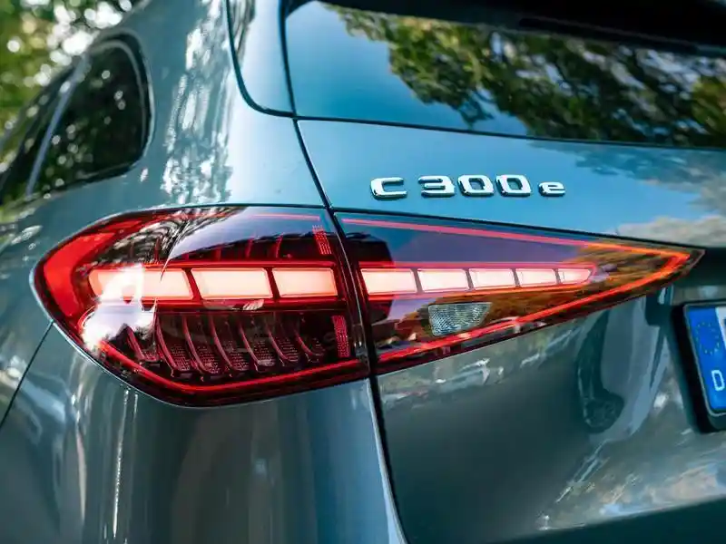 Mercedes-Benz C 300