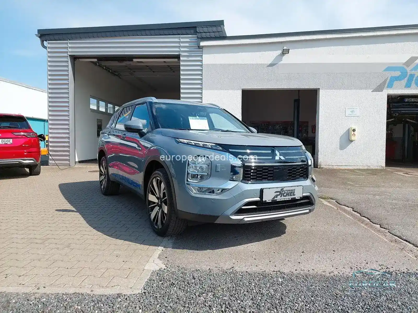 Mitsubishi Plug-in Hybrid Outlander