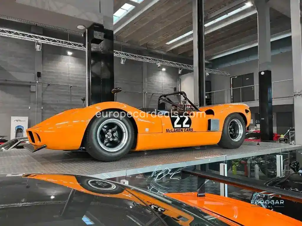 McLaren Elva