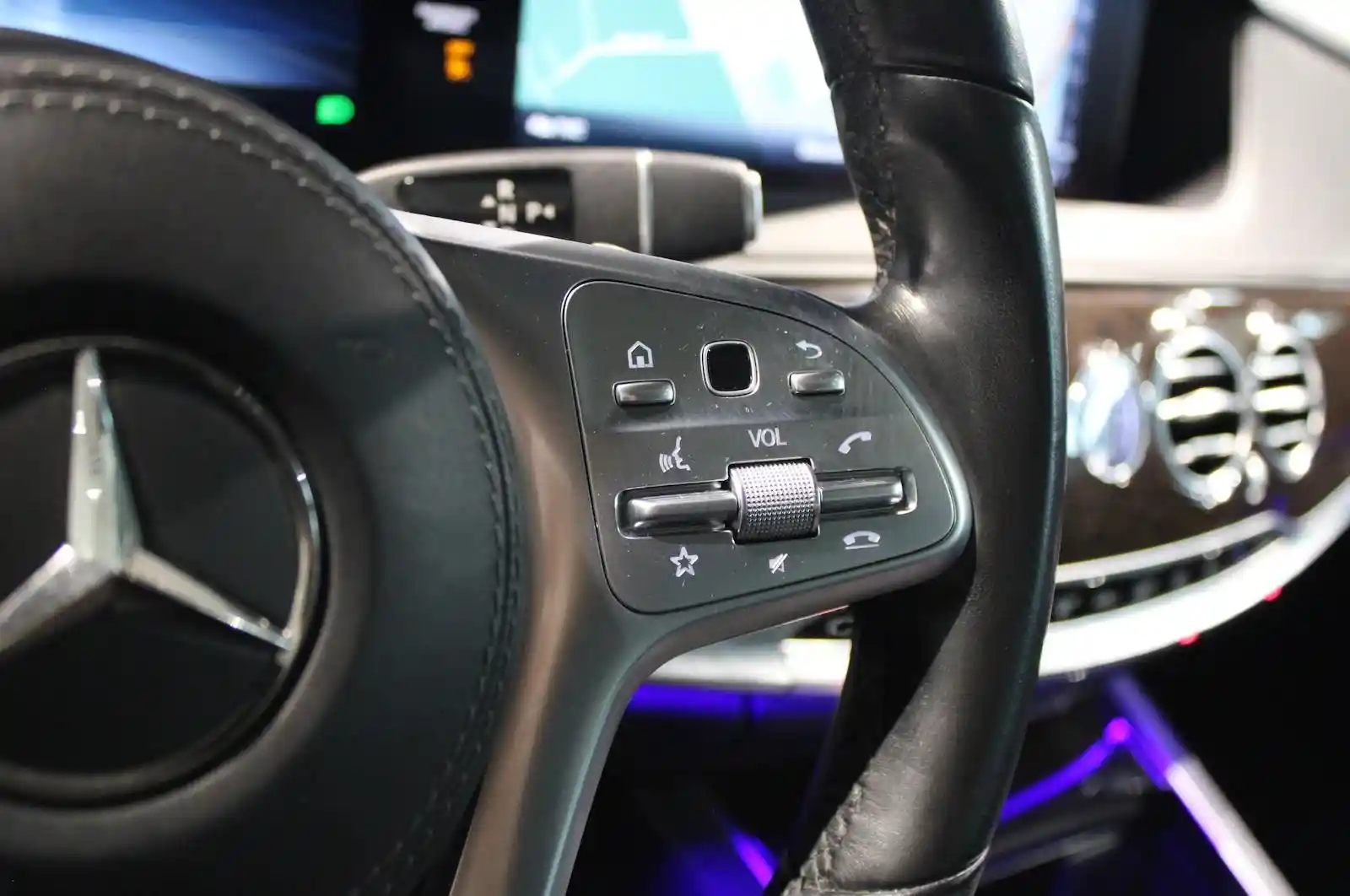 Mercedes-Benz S 400