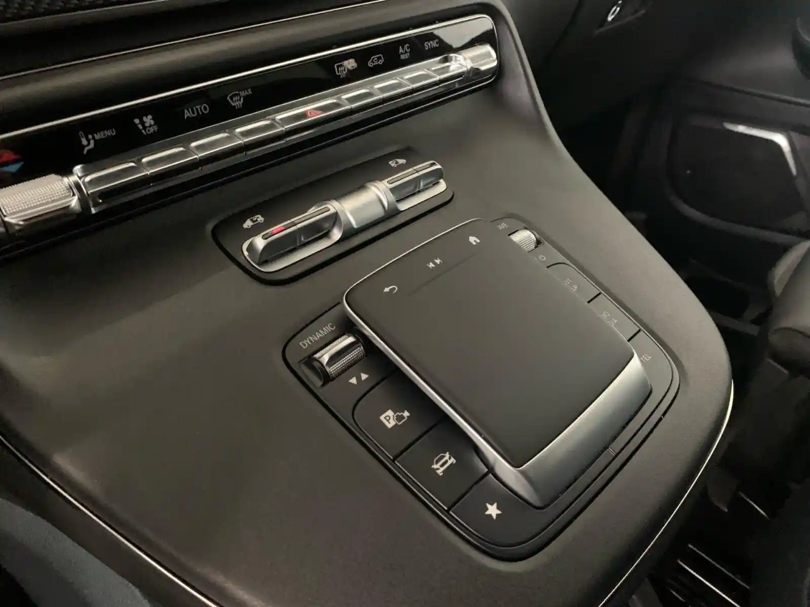Mercedes-Benz V 250