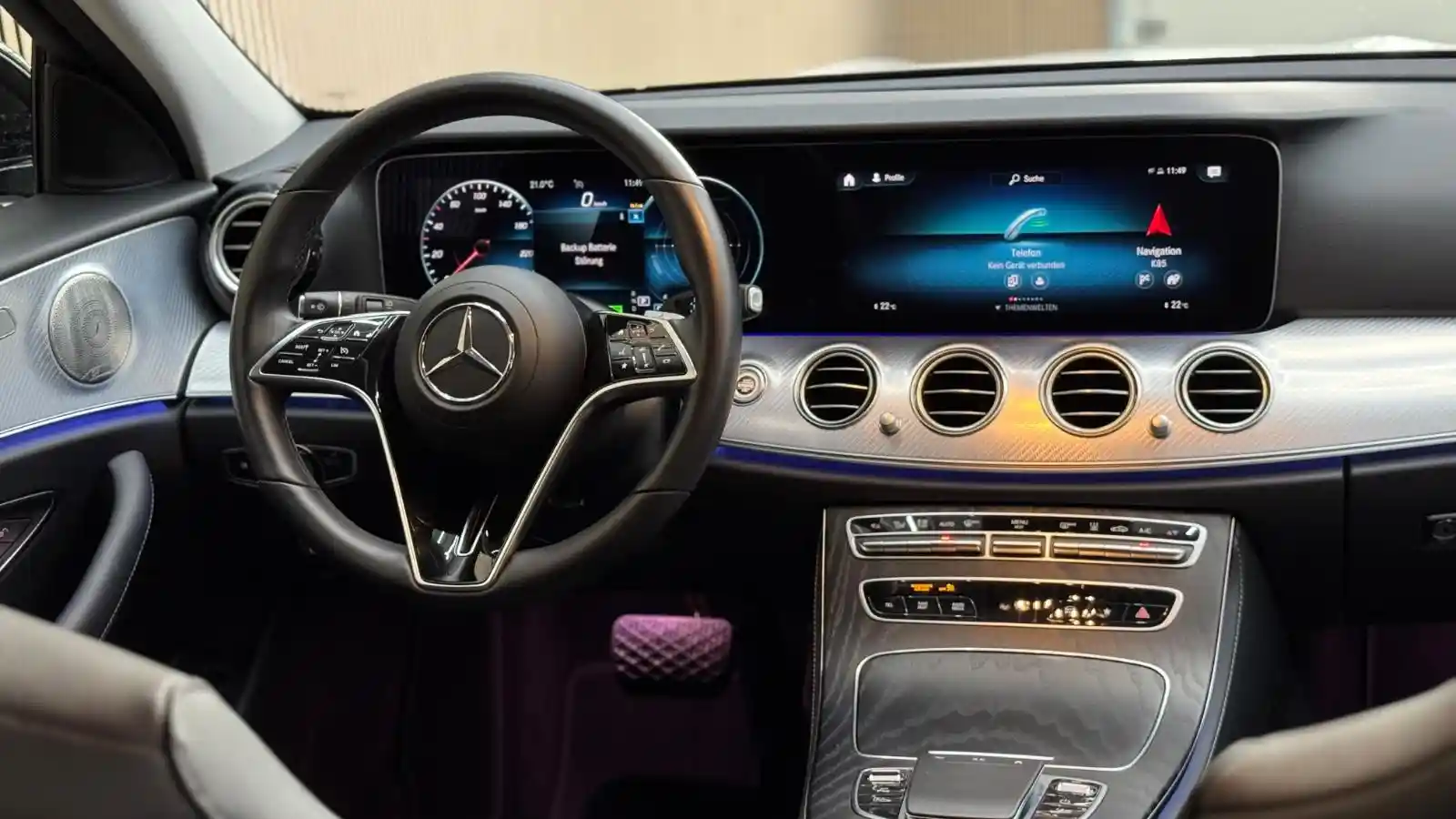 Mercedes-Benz E 300