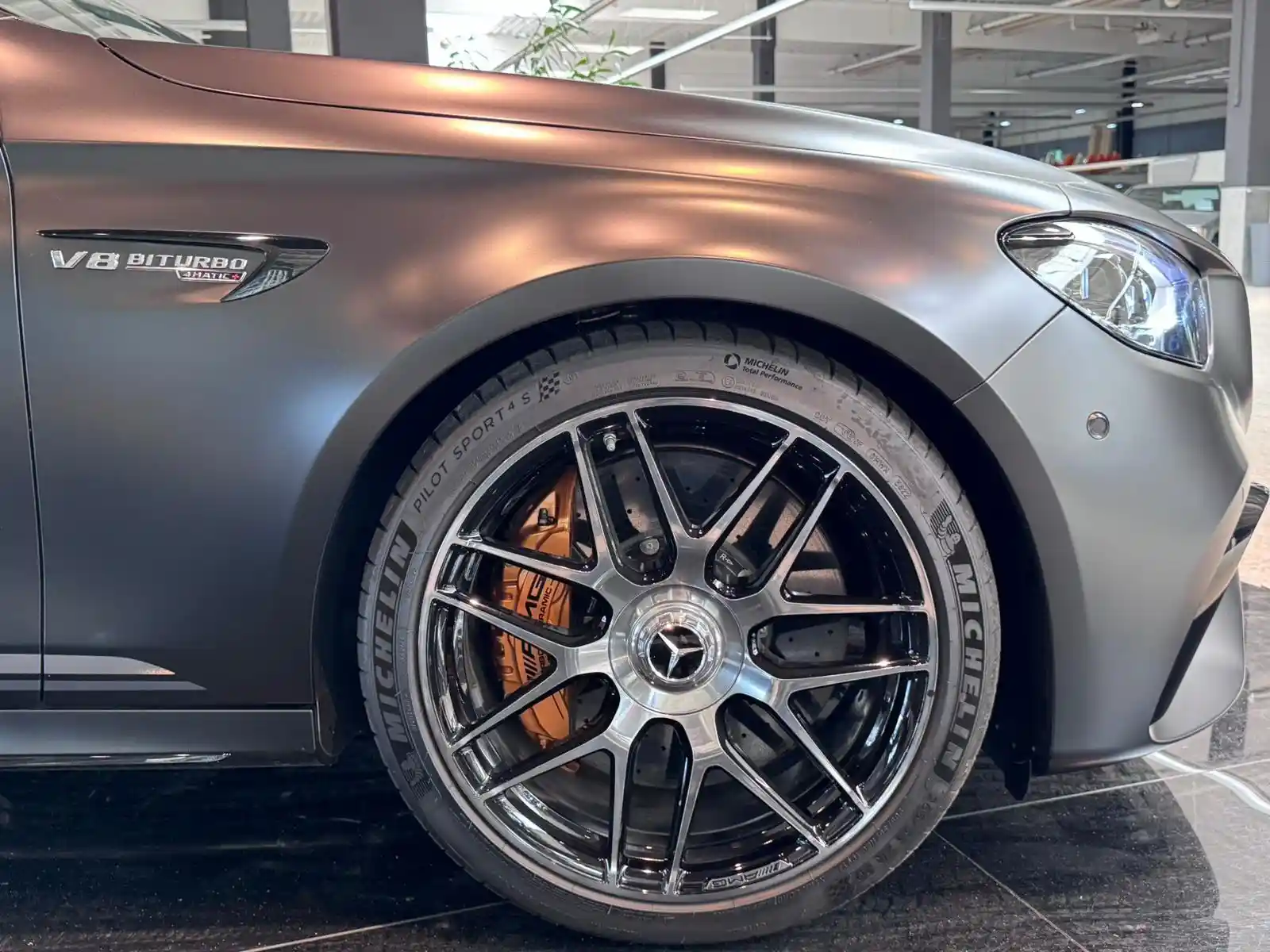 Mercedes-Benz E 63 AMG