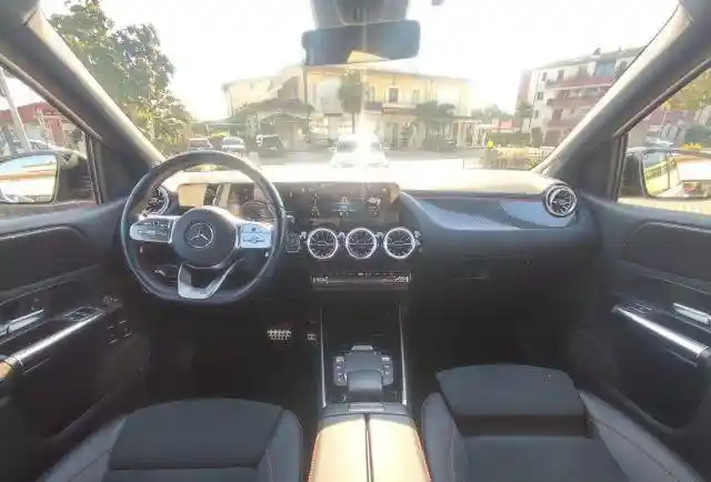 Mercedes-Benz B 250