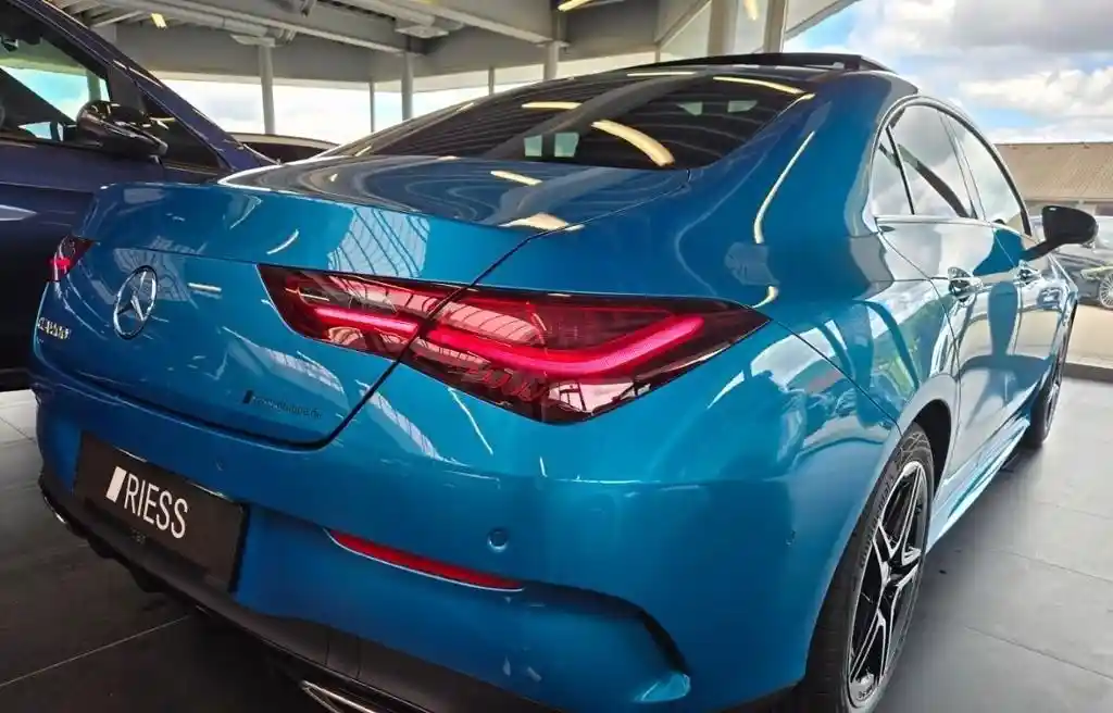 Mercedes-Benz CLA 200