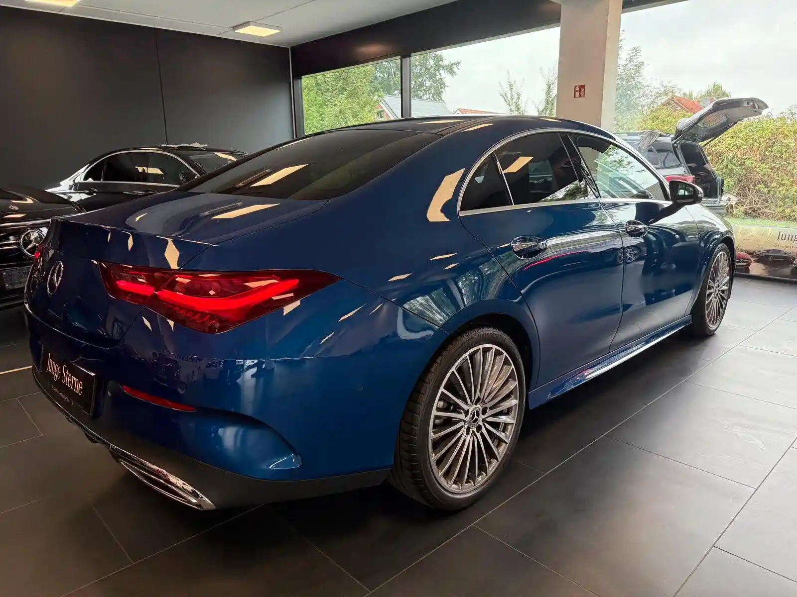 Mercedes-Benz CLA 180