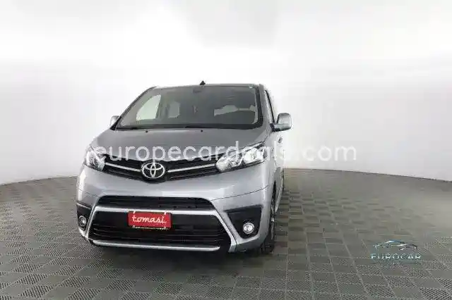 Toyota Proace (Verso)