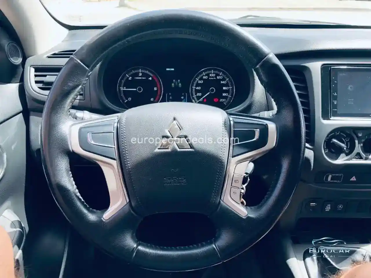 Mitsubishi L200