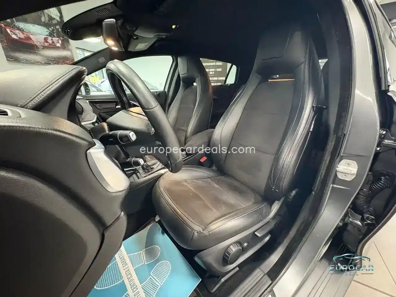Infiniti Q30