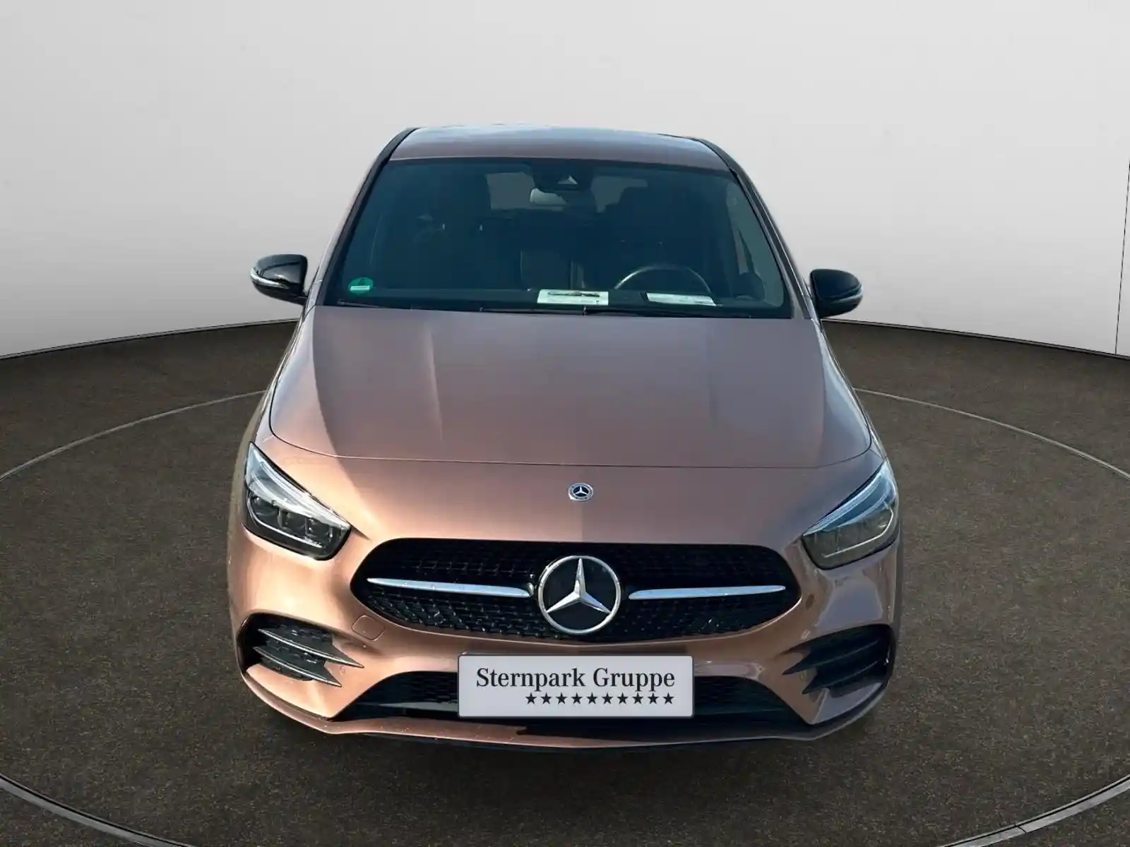 Mercedes-Benz B 180