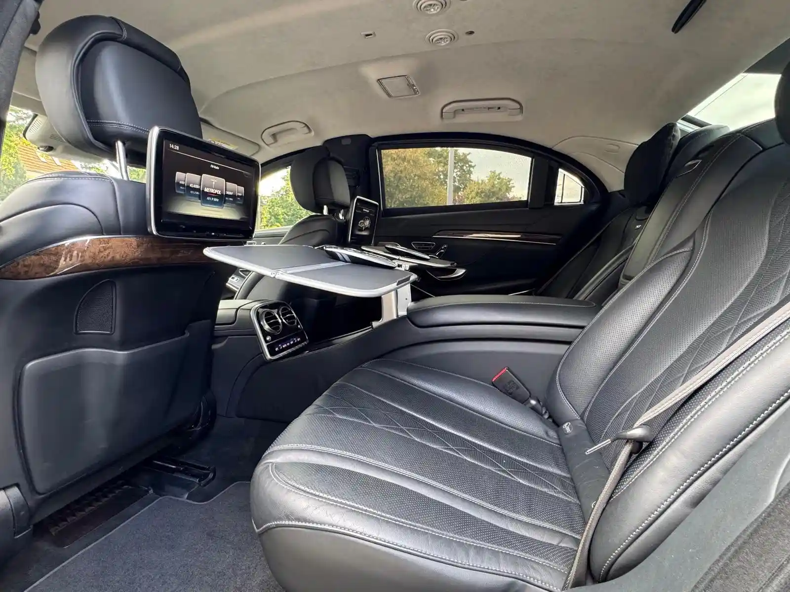 Mercedes-Benz S 600