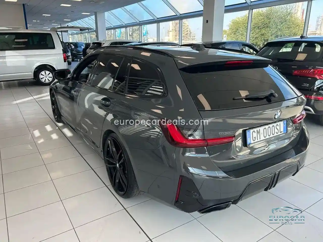 BMW 330