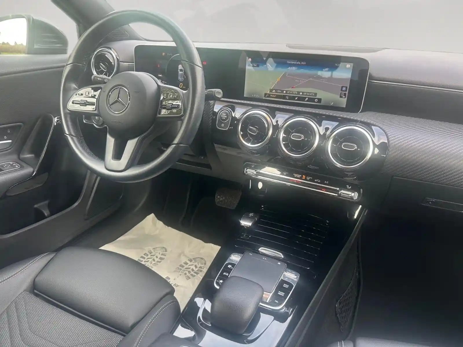 Mercedes-Benz A 180
