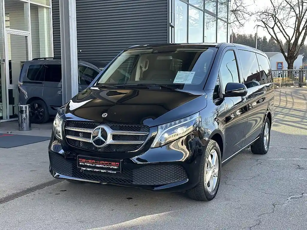 Mercedes-Benz V 220