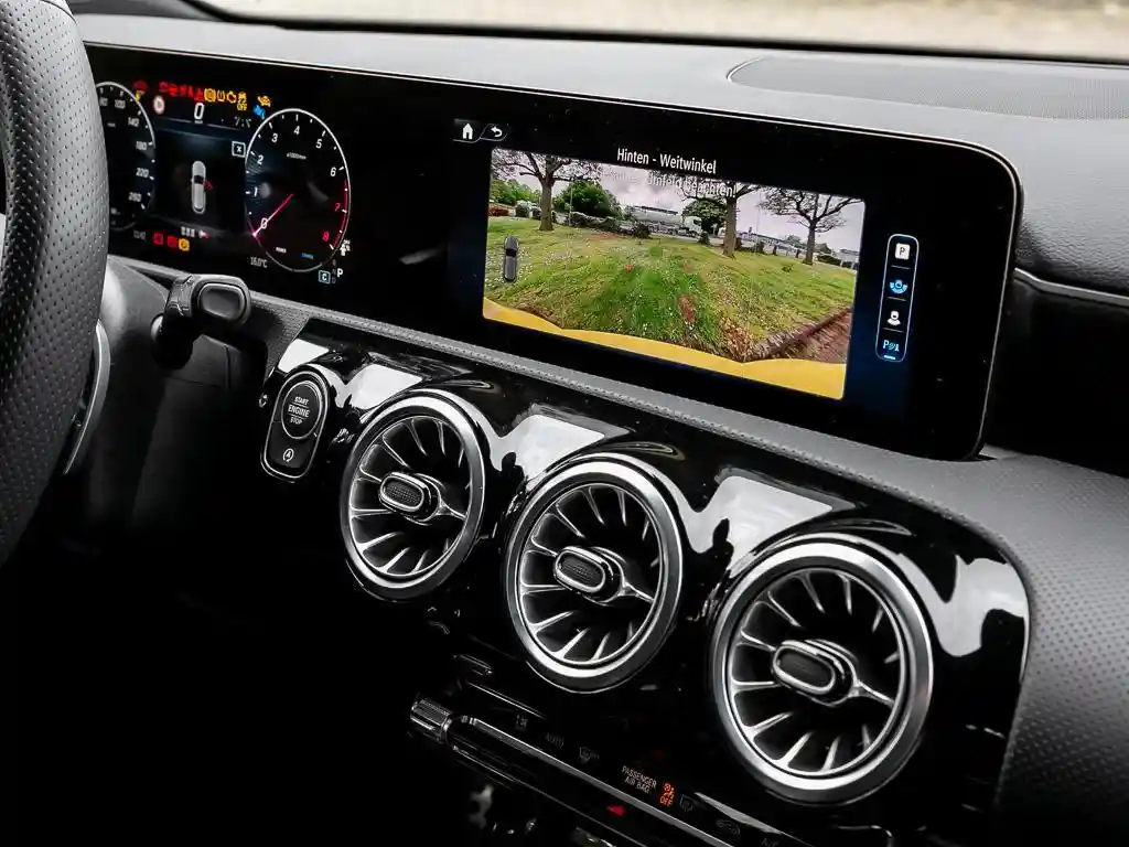 Mercedes-Benz A 180