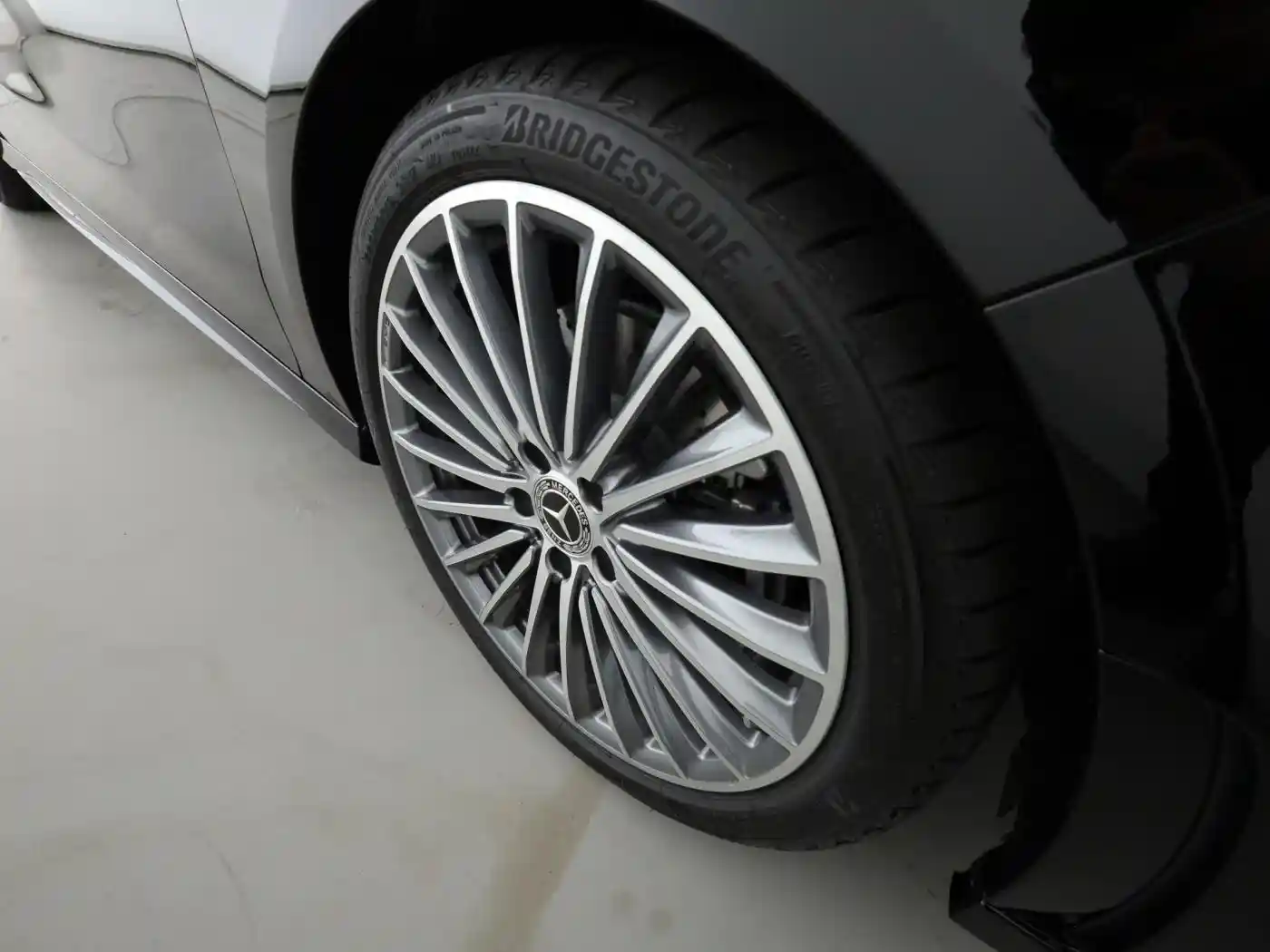 Mercedes-Benz B 220