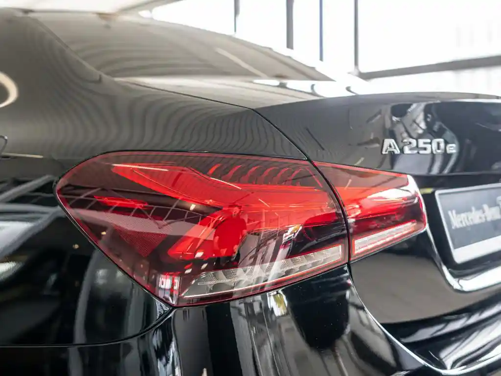 Mercedes-Benz A 250