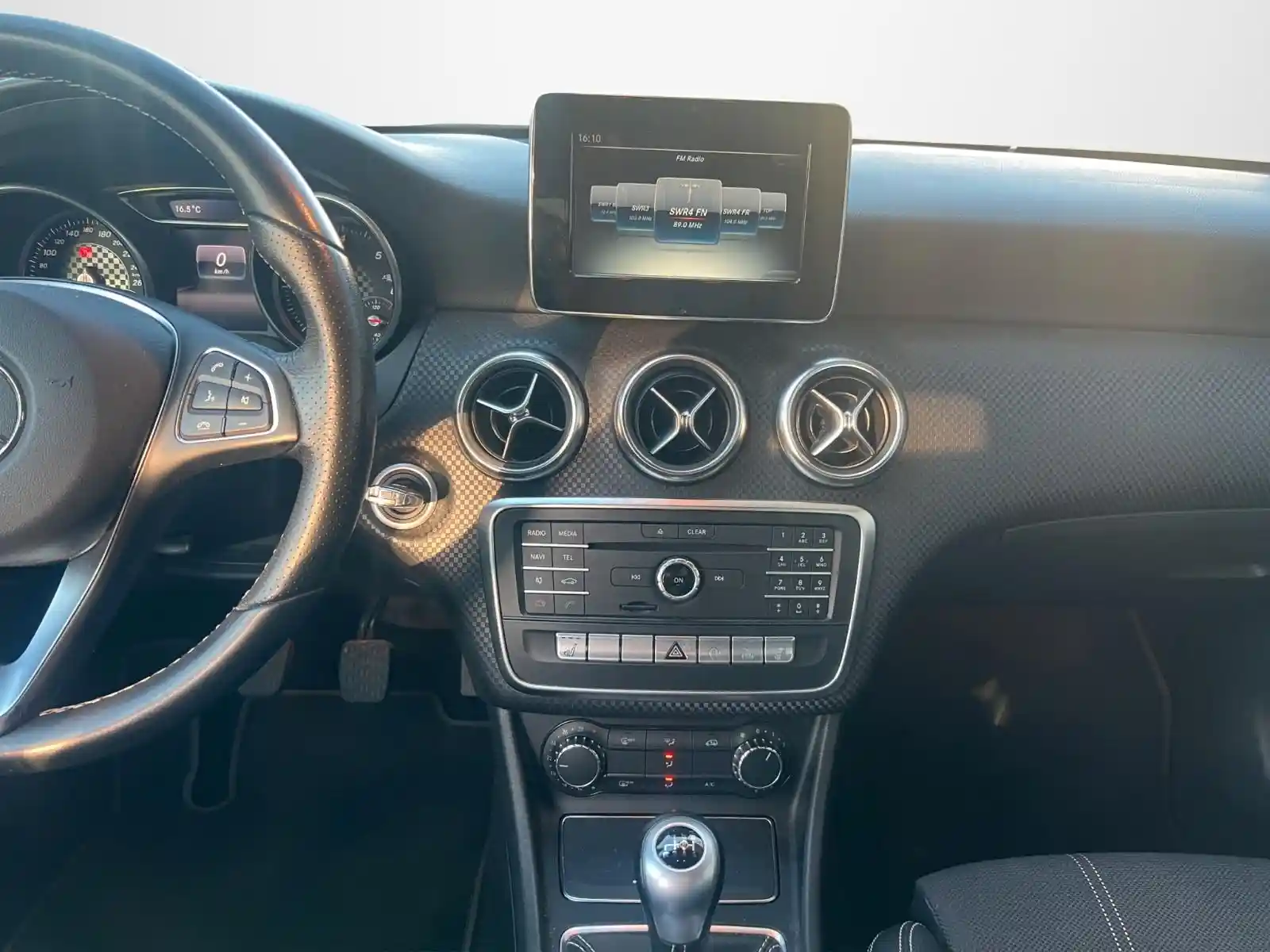 Mercedes-Benz A 180