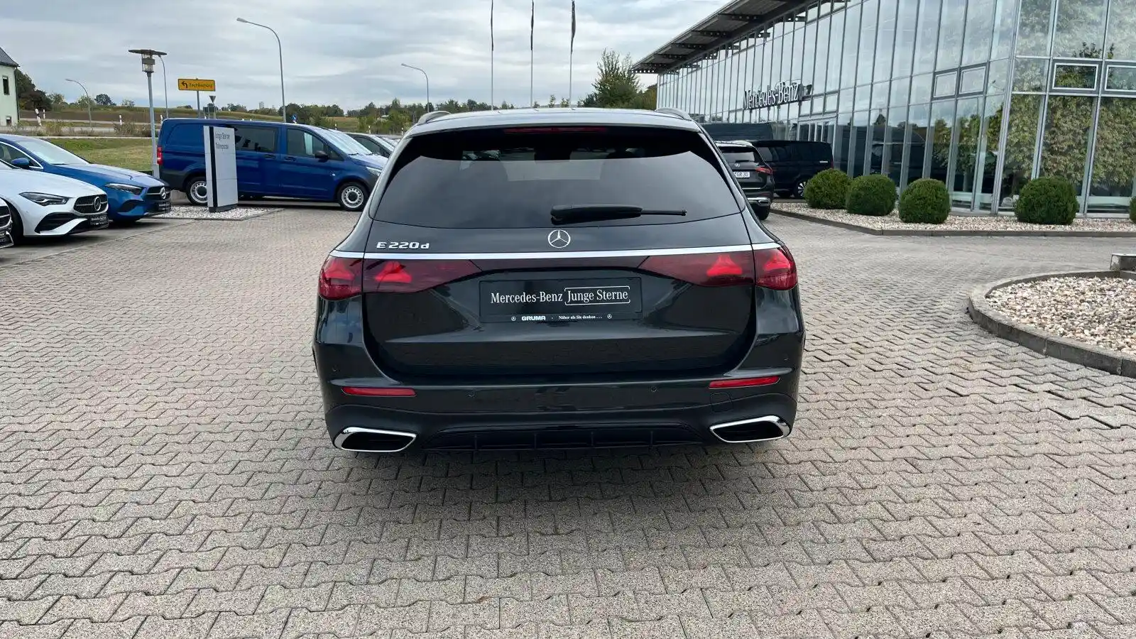 Mercedes-Benz E 220