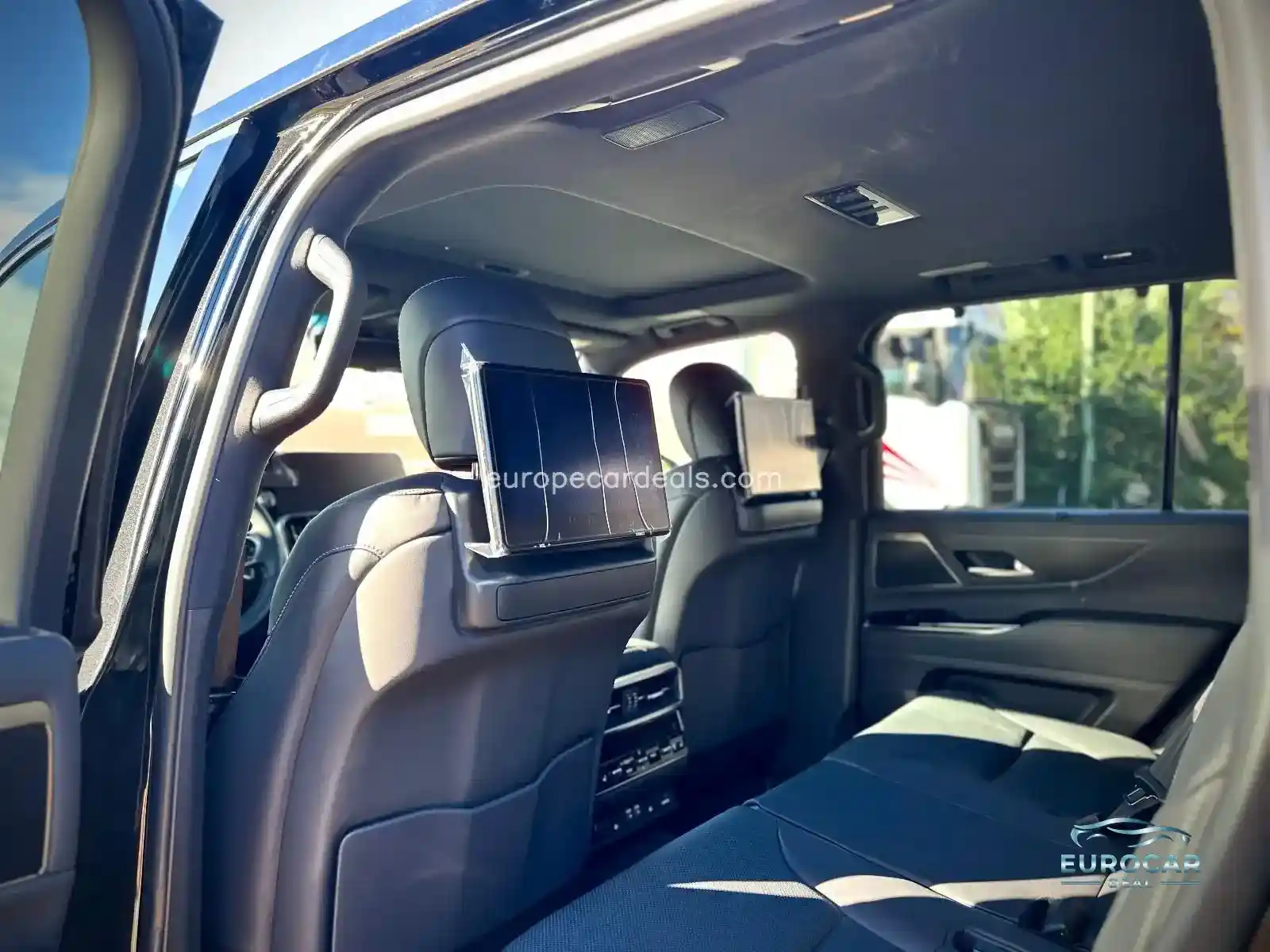 Lexus LX 600
