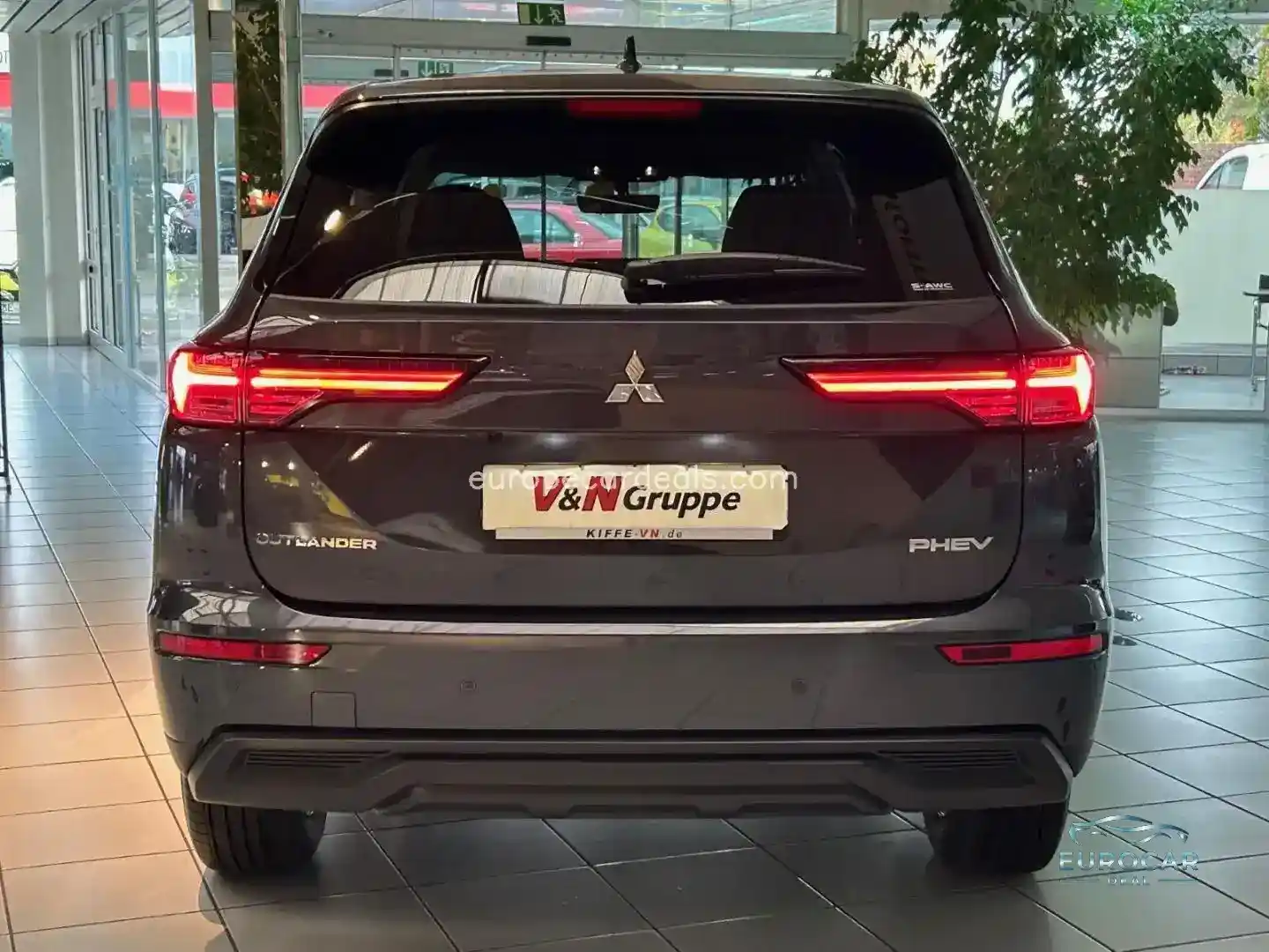Mitsubishi Plug-in Hybrid Outlander