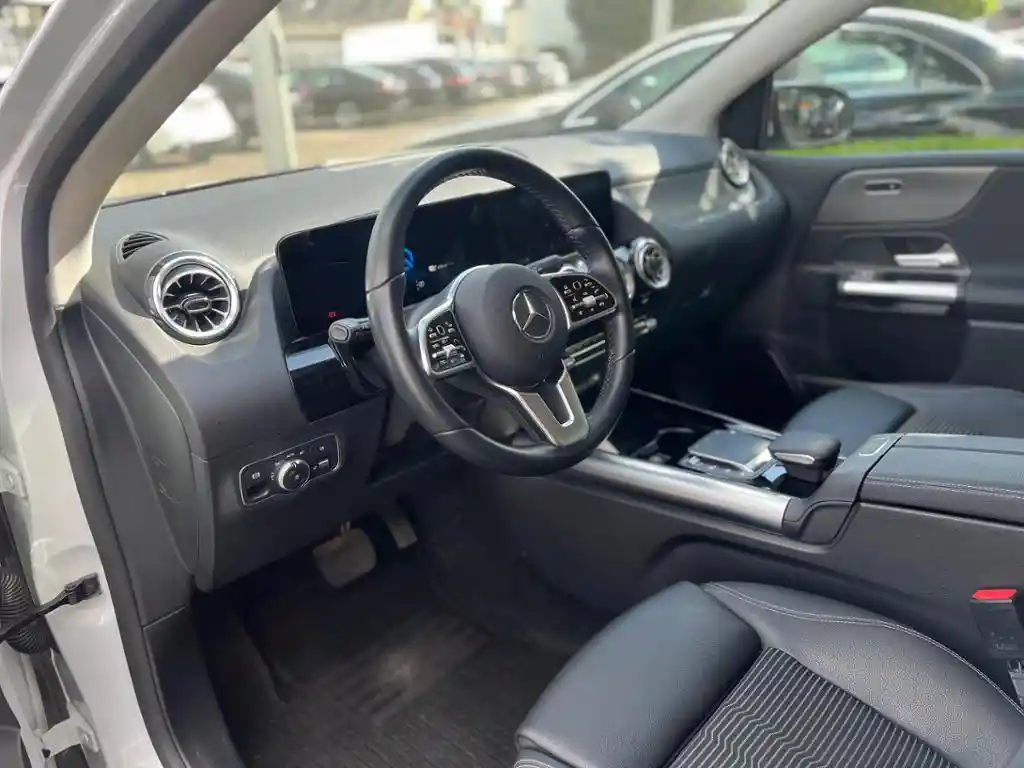 Mercedes-Benz B 250