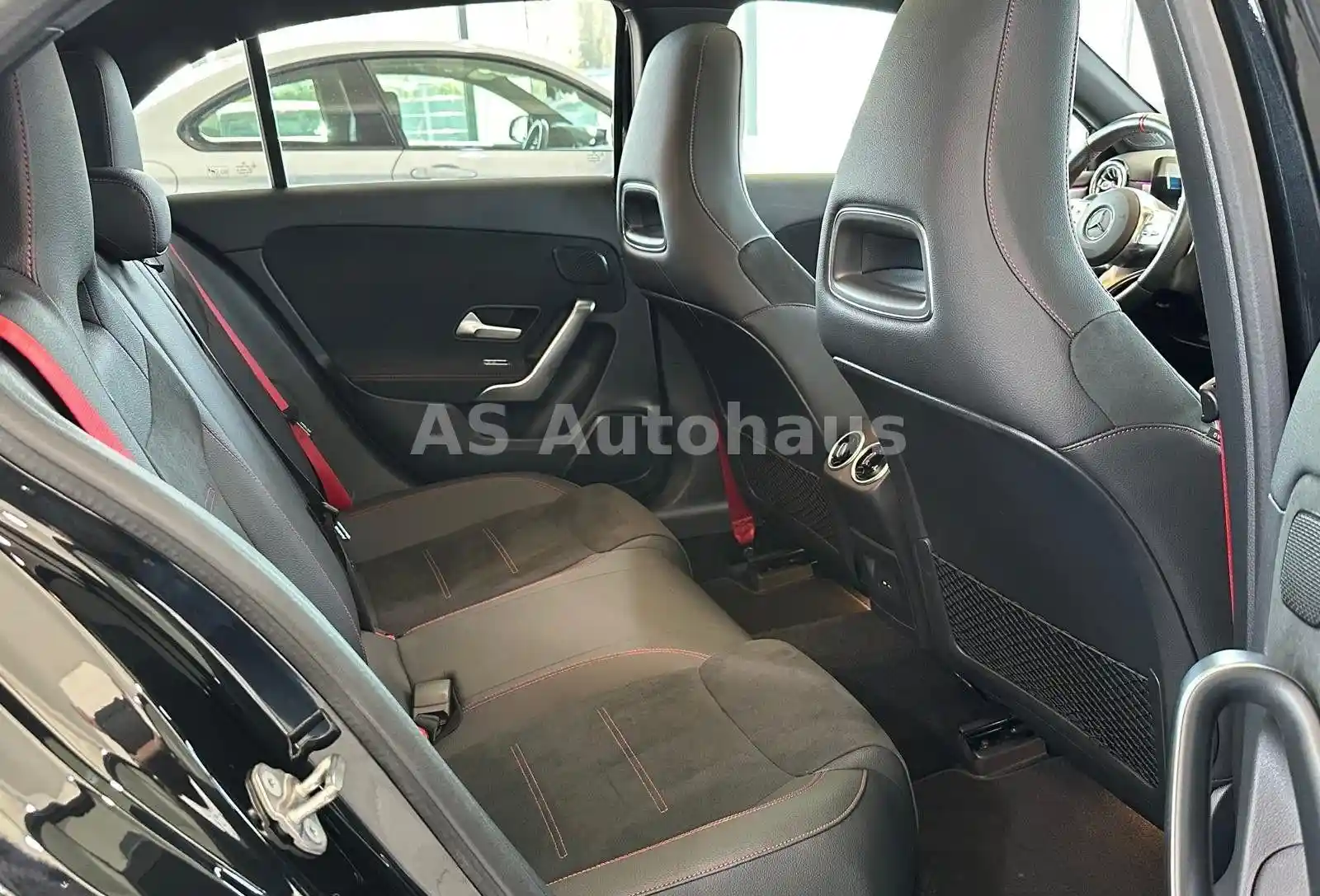 Mercedes-Benz A 45 AMG