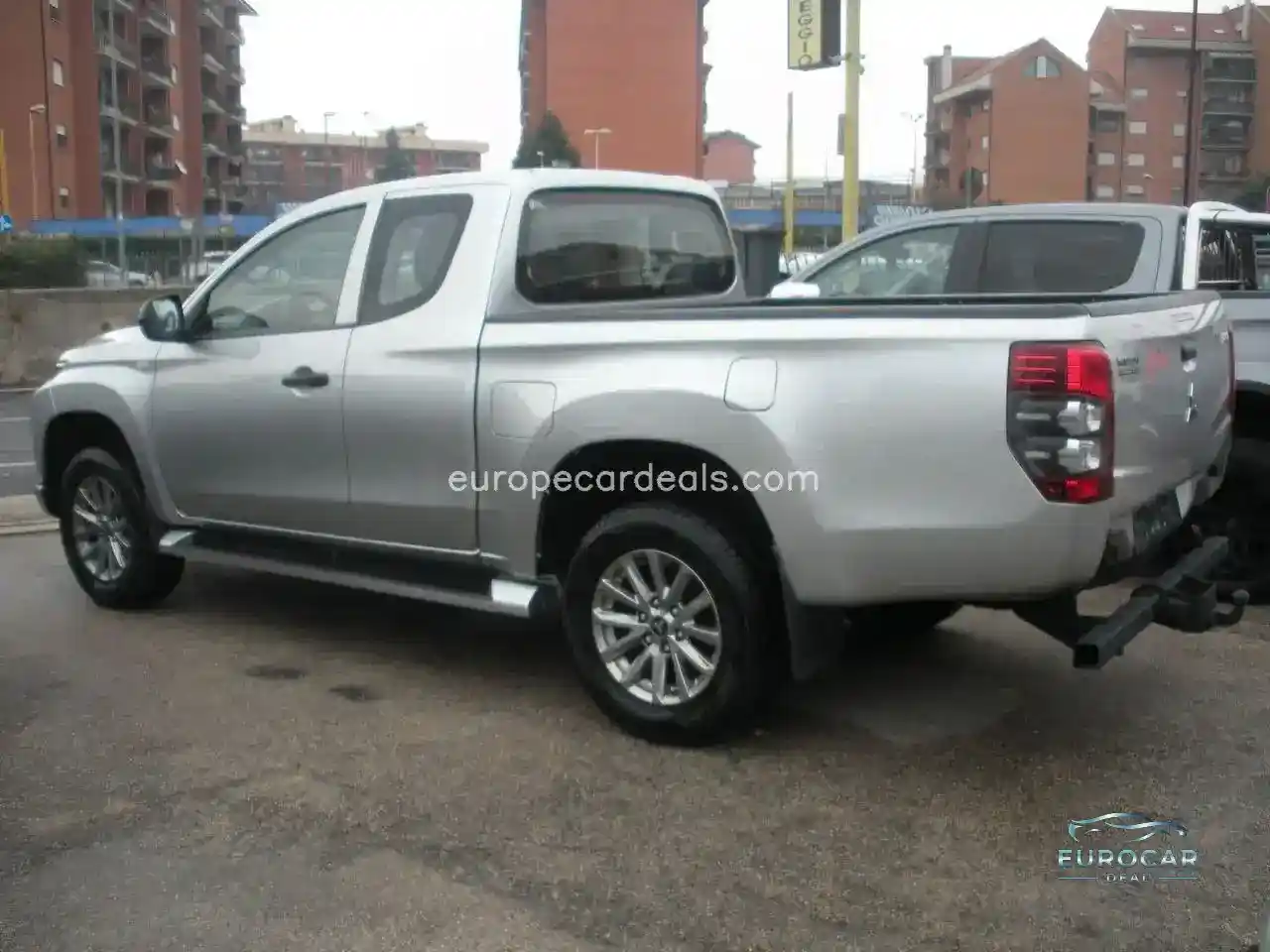 Mitsubishi L200