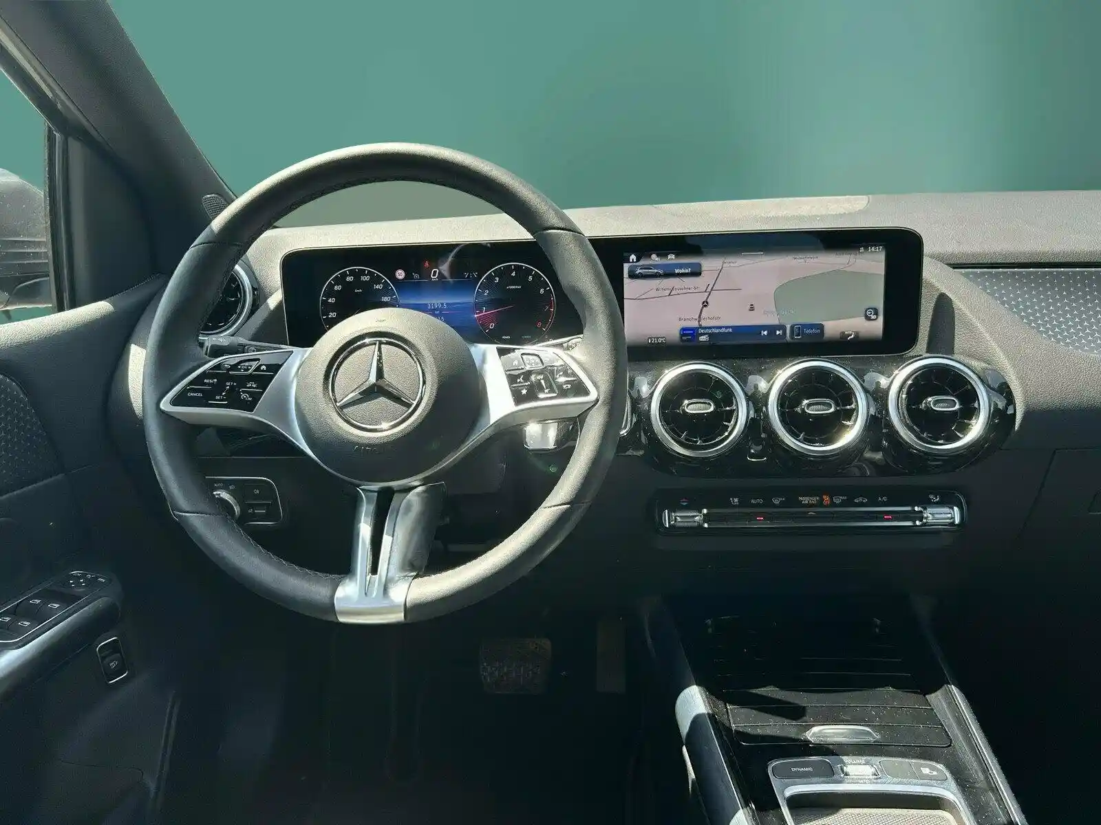 Mercedes-Benz B 180