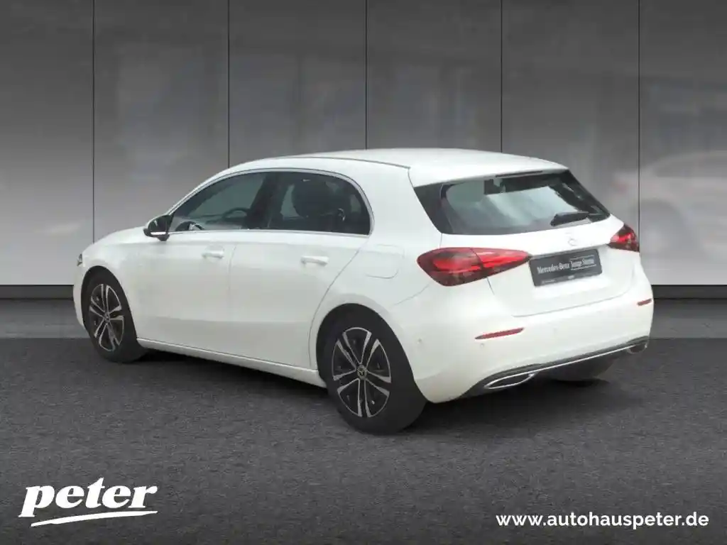 Mercedes-Benz A 220