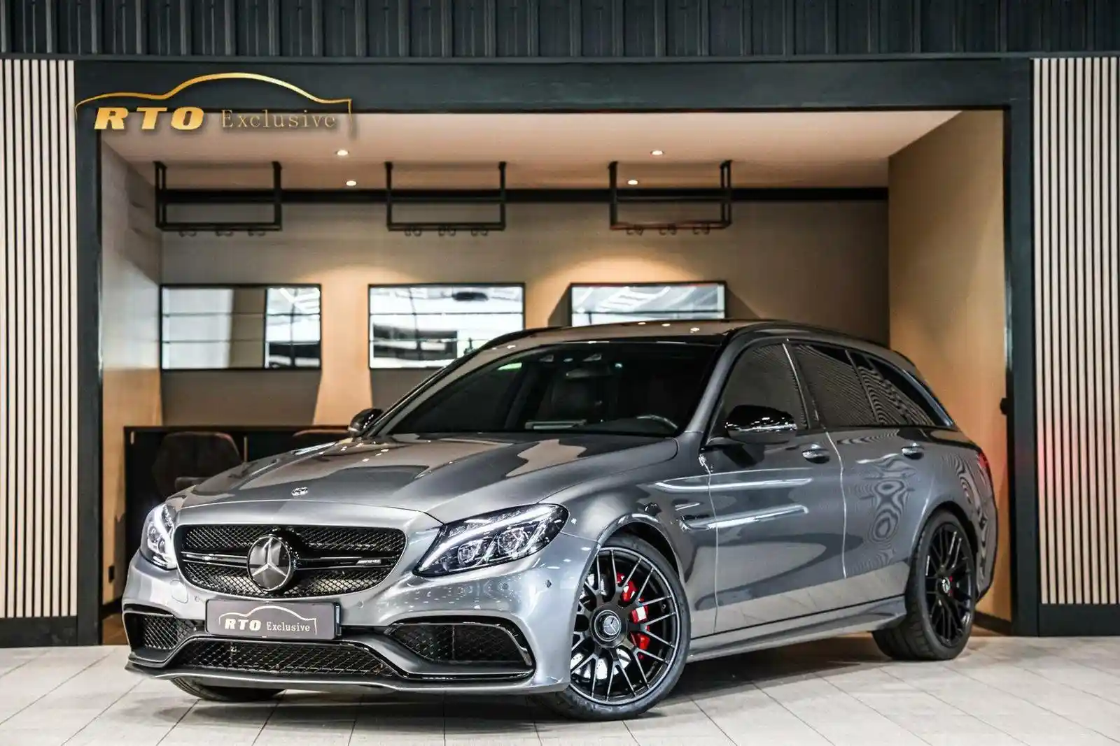 Mercedes-Benz C 63 AMG