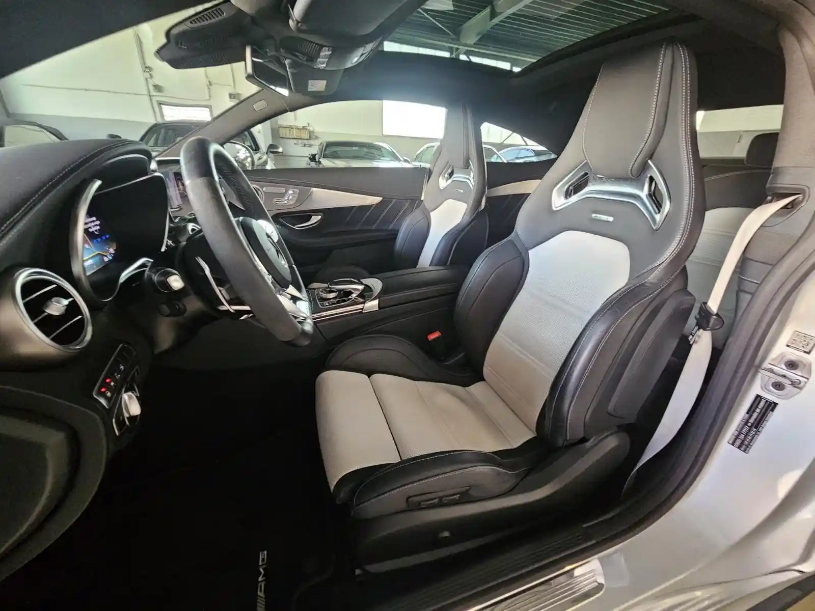 Mercedes-Benz C 63 AMG