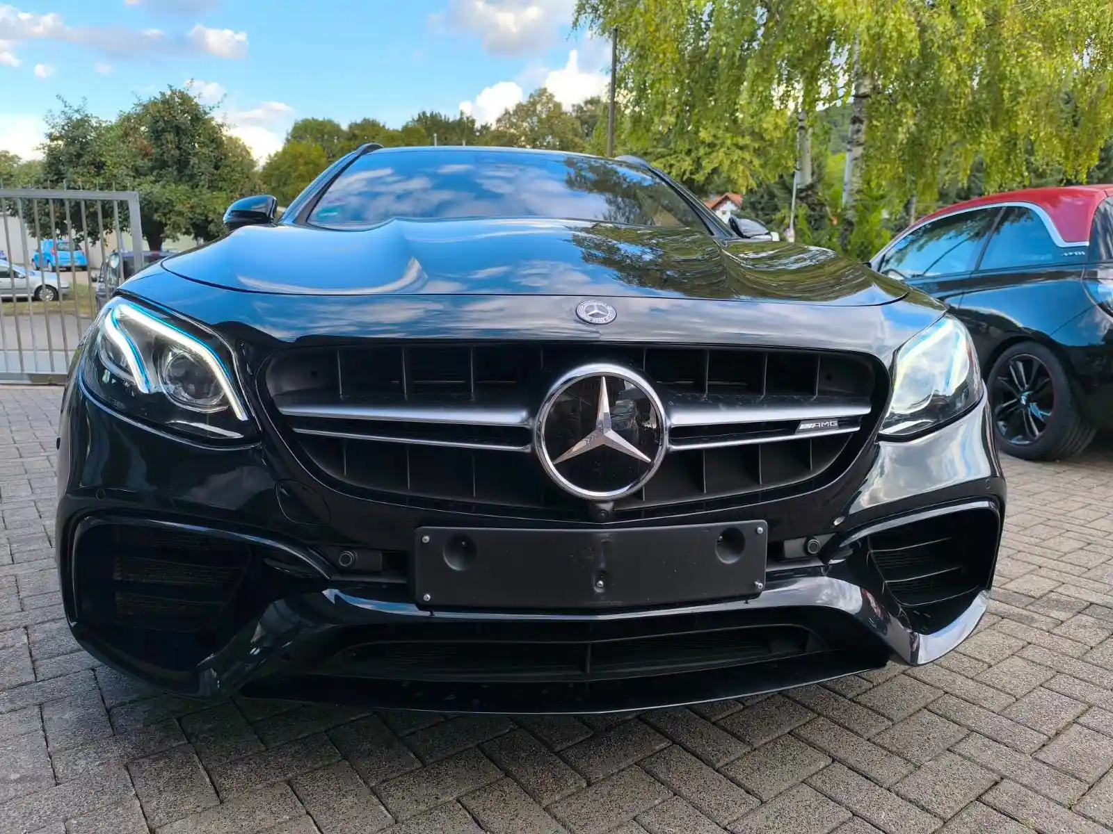 Mercedes-Benz E 63 AMG